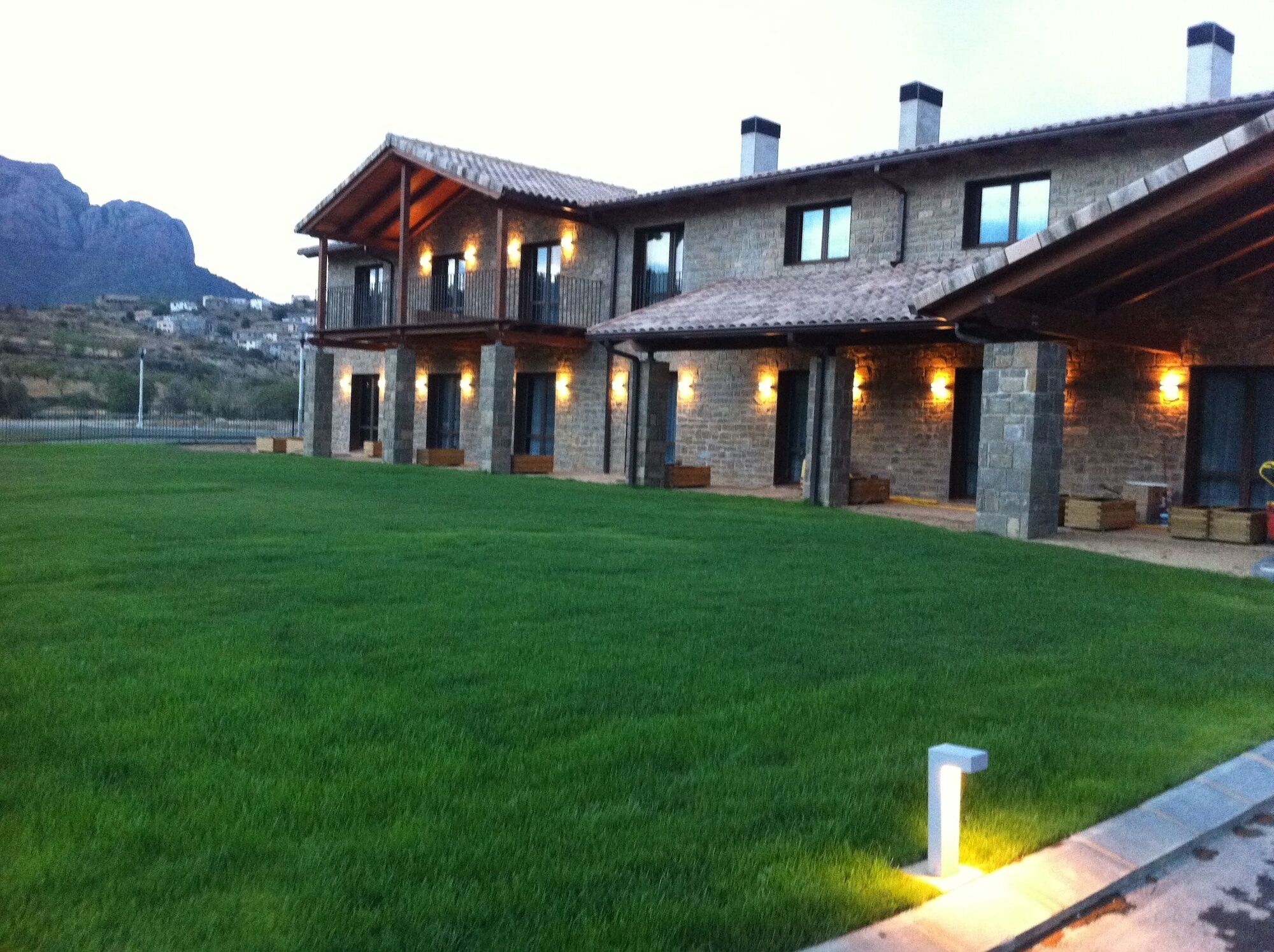 Hotel Spa Aguas De Los Mallos Murillo de Gállego Zewnętrze zdjęcie